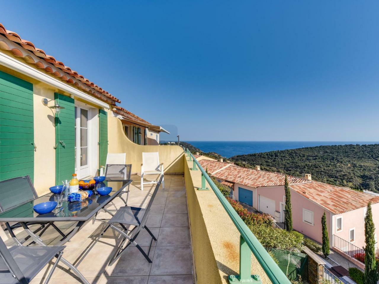 Holiday Home Le Belvedere By Interhome Cavalaire-sur-Mer Exteriör bild